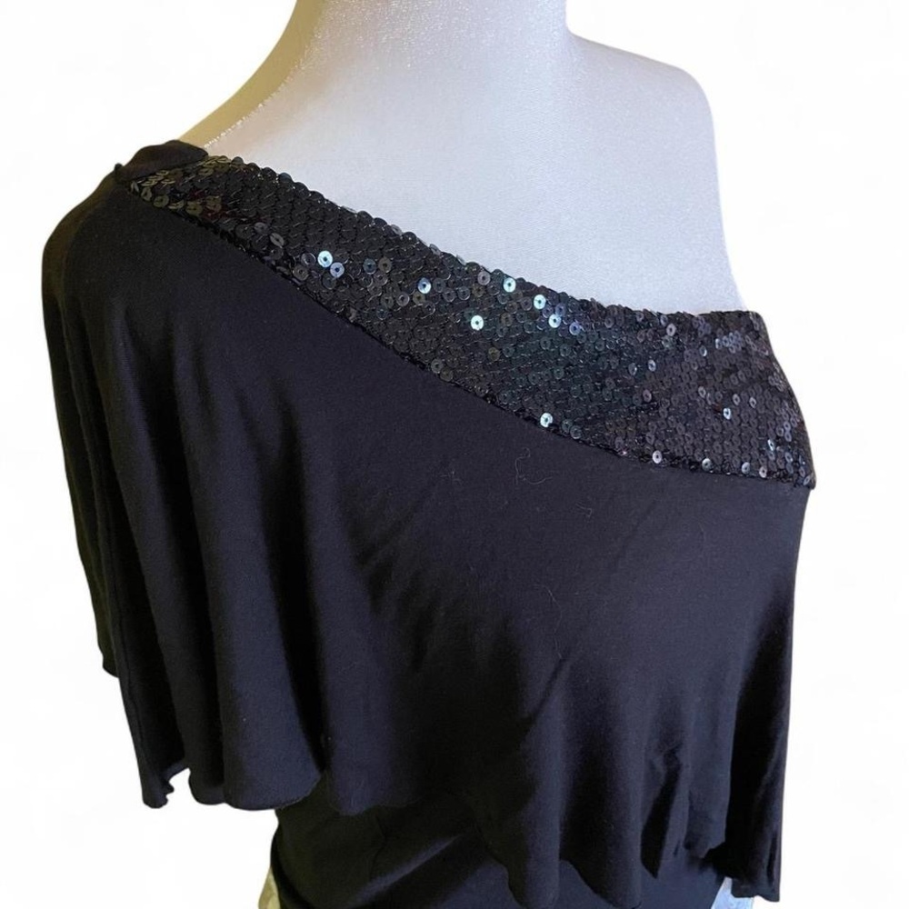 Off shoulder sequence flowy top - image 2